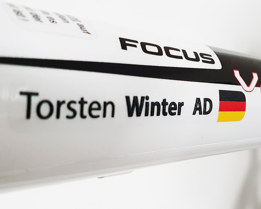 0.9 mm raised stickers